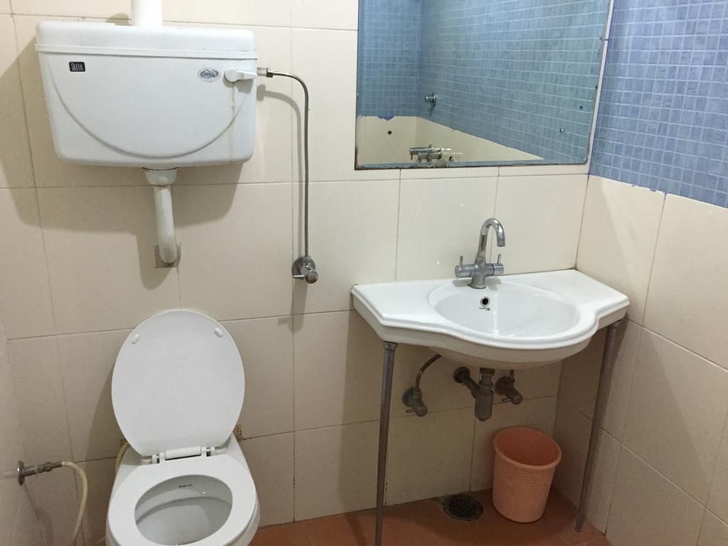 Hotel Swastik Jammu Habitación foto